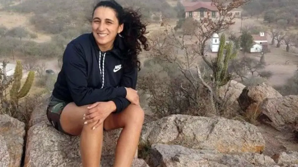 Santiagueño asesinó a su su exesposa y se suicidó frente a dos hijas en Villa Gesell